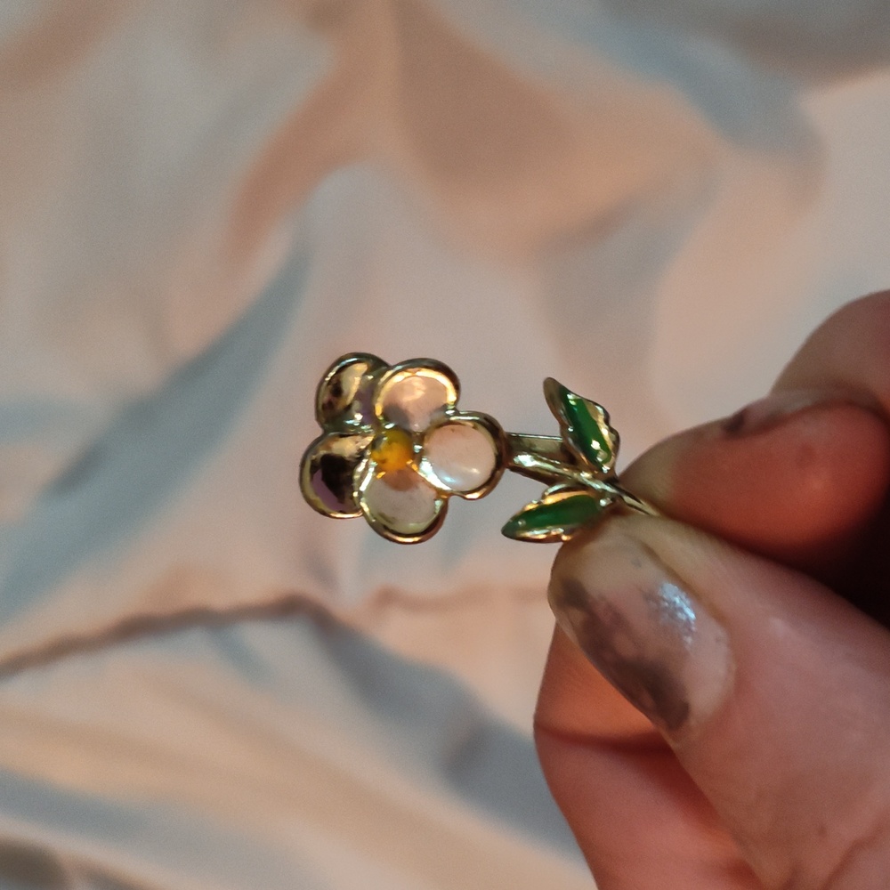 Vintage Brooch Pin Flower Mid Century